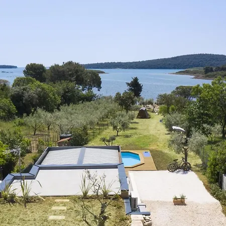 וילה House Olive