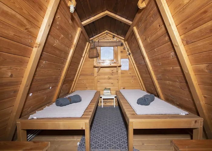 House Olive וילה מדולין