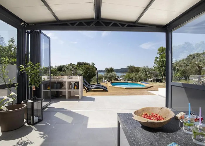 וילה House Olive