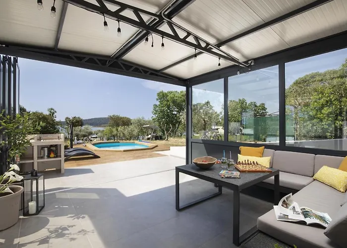 House Olive וילה