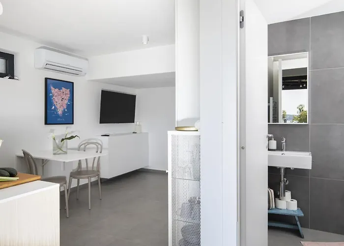 House Olive * מדולין