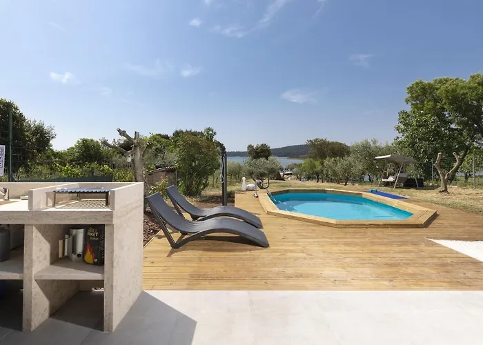 וילה House Olive